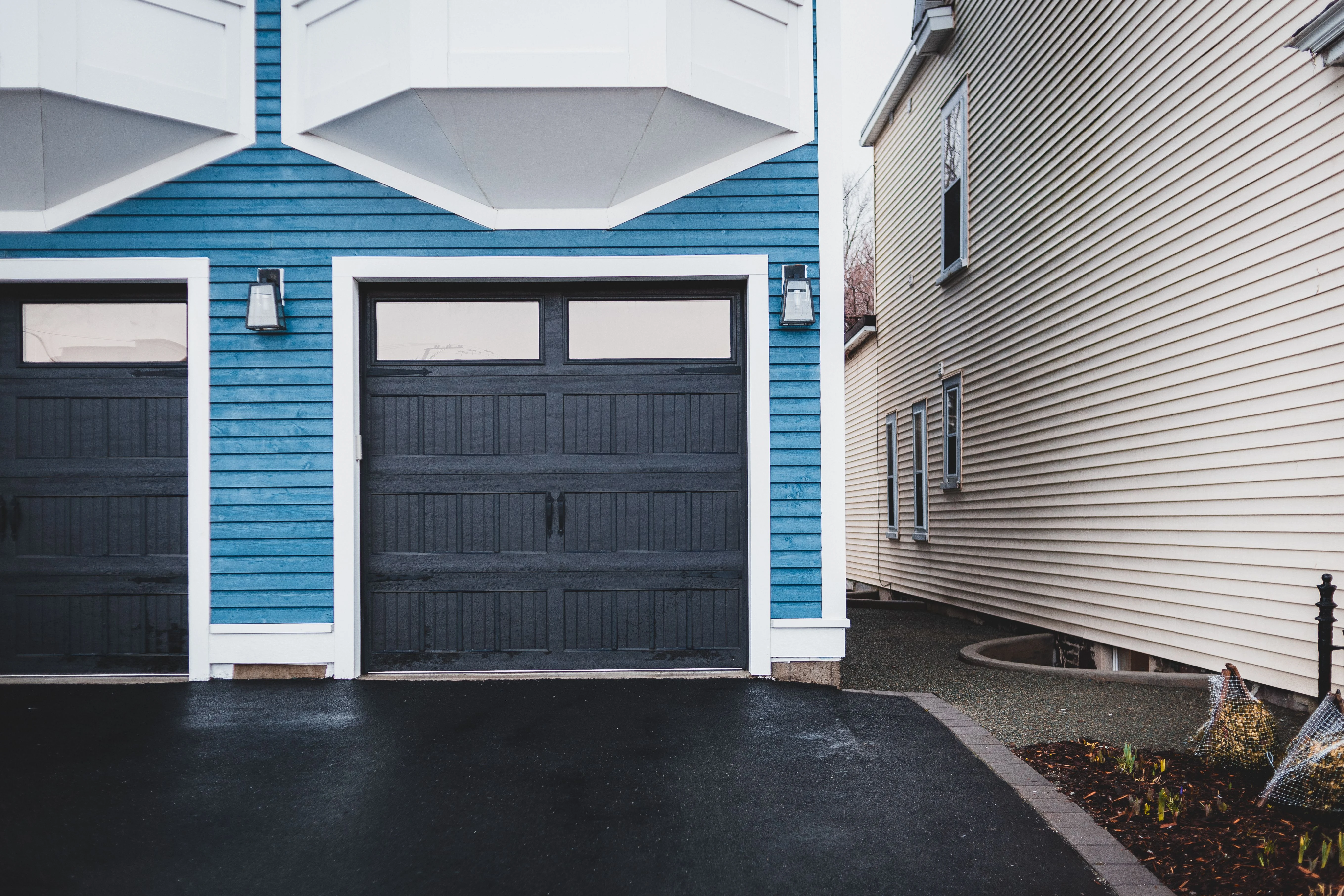 Residential garage door in Temecula